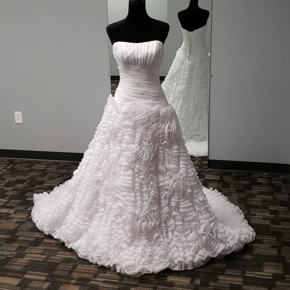 Mori Lee wedding dress, strapless, corset, a-line,